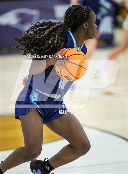Thumbnail 2 in Valor Christian @ Columbine photogallery.