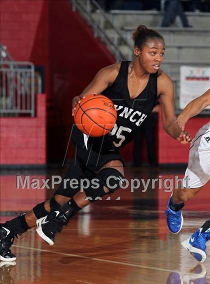 Thumbnail 2 in Bishop Lynch vs. Duncanville (Thanksgiving Hoopfest) photogallery.