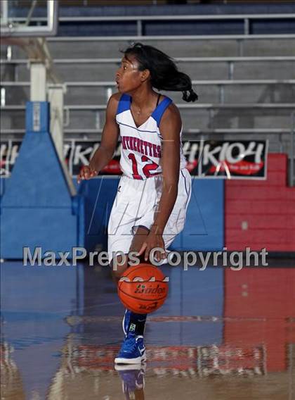 Thumbnail 1 in Bishop Lynch vs. Duncanville (Thanksgiving Hoopfest) photogallery.