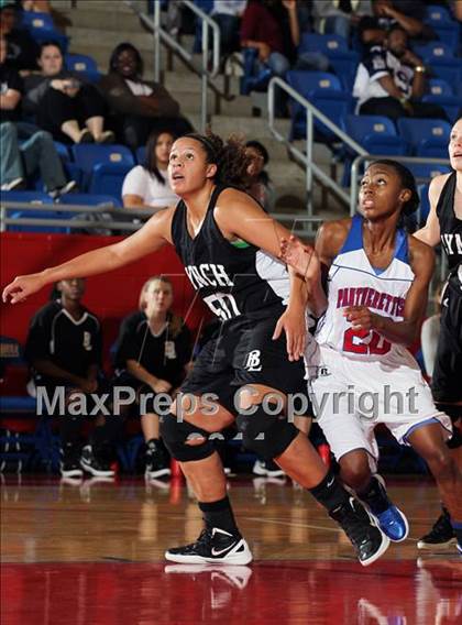 Thumbnail 1 in Bishop Lynch vs. Duncanville (Thanksgiving Hoopfest) photogallery.