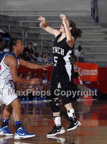 Thumbnail 3 in Bishop Lynch vs. Duncanville (Thanksgiving Hoopfest) photogallery.
