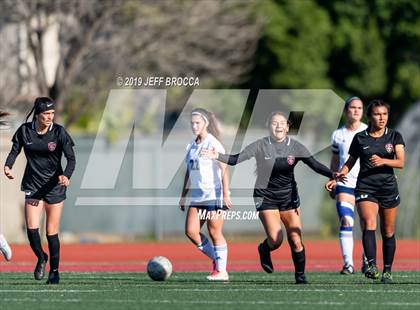 Thumbnail 3 in Downey vs. West Ranch photogallery.
