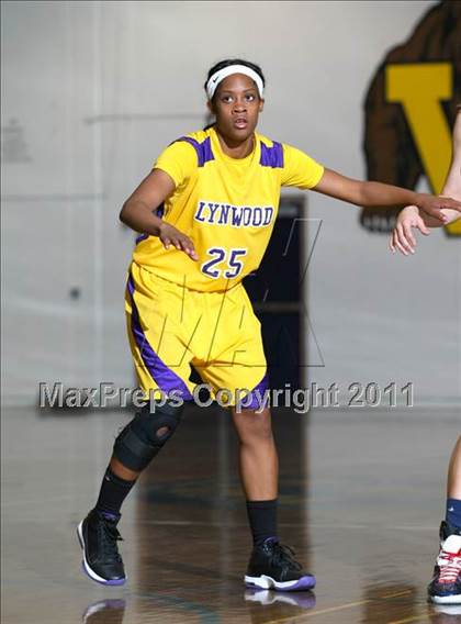 Thumbnail 2 in Lynwood @ Warren photogallery.