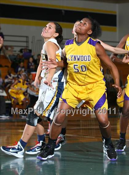 Thumbnail 1 in Lynwood @ Warren photogallery.