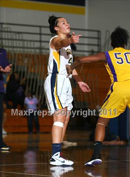 Thumbnail 1 in Lynwood @ Warren photogallery.