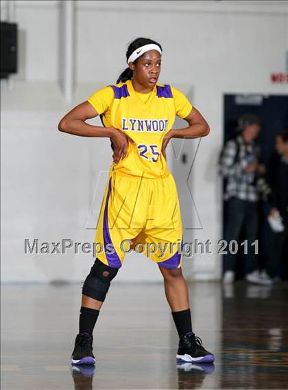 Thumbnail 1 in Lynwood @ Warren photogallery.