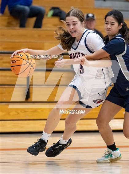 Thumbnail 2 in Vista del Lago vs Pleasant Grove (Folsom-Vista Winter Classic) photogallery.