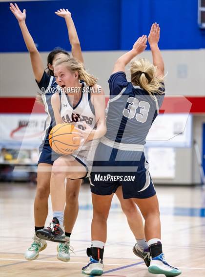 Thumbnail 1 in Vista del Lago vs Pleasant Grove (Folsom-Vista Winter Classic) photogallery.