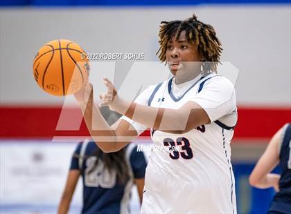 Thumbnail 1 in Vista del Lago vs Pleasant Grove (Folsom-Vista Winter Classic) photogallery.