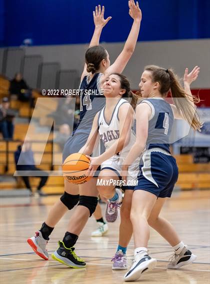 Thumbnail 1 in Vista del Lago vs Pleasant Grove (Folsom-Vista Winter Classic) photogallery.