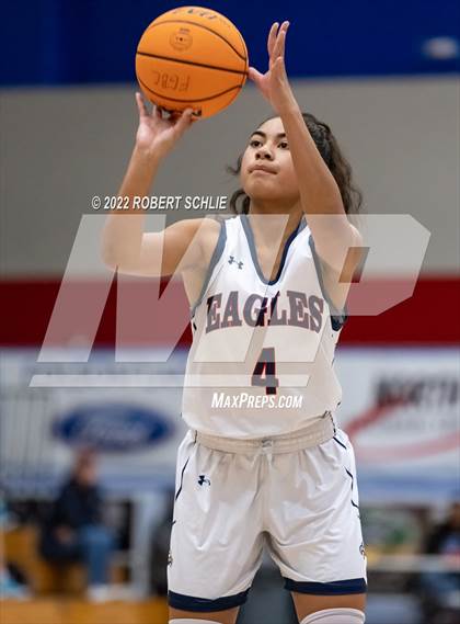 Thumbnail 2 in Vista del Lago vs Pleasant Grove (Folsom-Vista Winter Classic) photogallery.