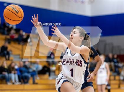 Thumbnail 1 in Vista del Lago vs Pleasant Grove (Folsom-Vista Winter Classic) photogallery.