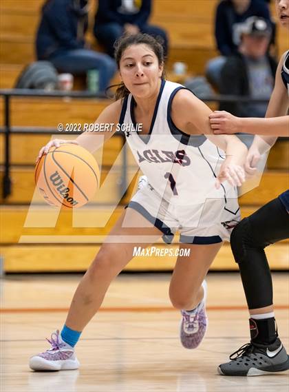 Thumbnail 3 in Vista del Lago vs Pleasant Grove (Folsom-Vista Winter Classic) photogallery.