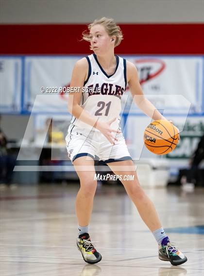 Thumbnail 1 in Vista del Lago vs Pleasant Grove (Folsom-Vista Winter Classic) photogallery.