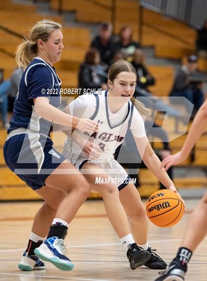 Thumbnail 3 in Vista del Lago vs Pleasant Grove (Folsom-Vista Winter Classic) photogallery.