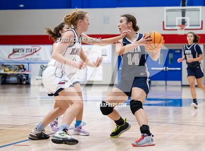 Thumbnail 3 in Vista del Lago vs Pleasant Grove (Folsom-Vista Winter Classic) photogallery.