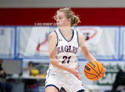Thumbnail 2 in Vista del Lago vs Pleasant Grove (Folsom-Vista Winter Classic) photogallery.