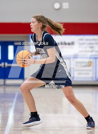 Thumbnail 3 in Vista del Lago vs Pleasant Grove (Folsom-Vista Winter Classic) photogallery.