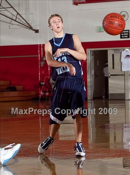 Thumbnail 1 in Ralston Valley vs. Camarillo (Palm Springs Winter Classic) photogallery.