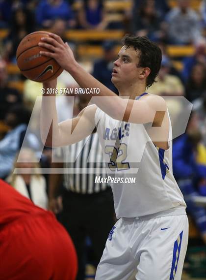 Thumbnail 2 in Mater Dei vs Santa Margarita photogallery.