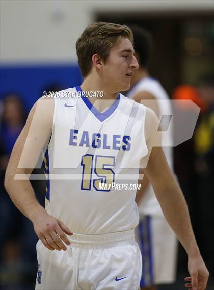Thumbnail 1 in Mater Dei vs Santa Margarita photogallery.