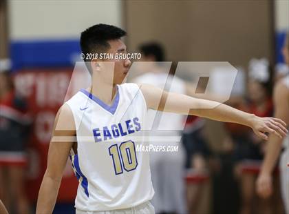 Thumbnail 1 in Mater Dei vs Santa Margarita photogallery.