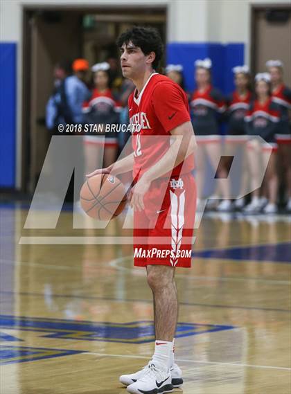 Thumbnail 1 in Mater Dei vs Santa Margarita photogallery.