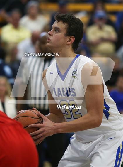 Thumbnail 3 in Mater Dei vs Santa Margarita photogallery.