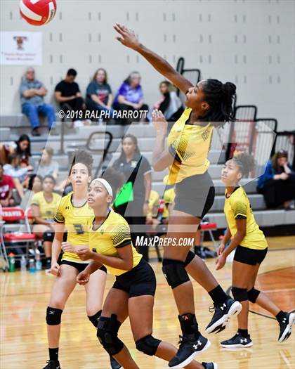 Thumbnail 2 in Alief Hastings @ Fort Bend Travis photogallery.