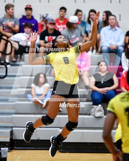 Thumbnail 1 in Alief Hastings @ Fort Bend Travis photogallery.