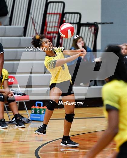 Thumbnail 3 in Alief Hastings @ Fort Bend Travis photogallery.
