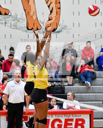 Thumbnail 1 in Alief Hastings @ Fort Bend Travis photogallery.