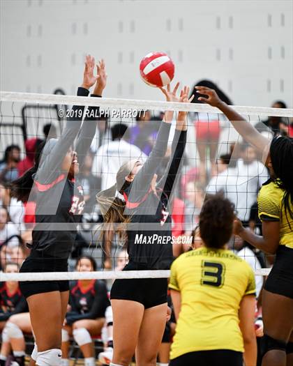 Thumbnail 1 in Alief Hastings @ Fort Bend Travis photogallery.