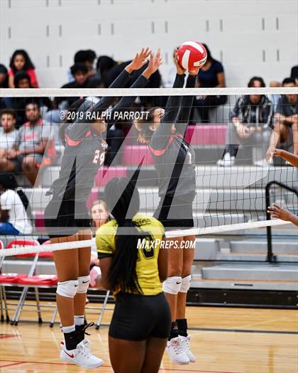 Thumbnail 2 in Alief Hastings @ Fort Bend Travis photogallery.