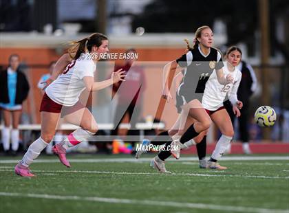 Thumbnail 2 in Byrd vs. Destrehan photogallery.