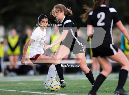 Thumbnail 2 in Byrd vs. Destrehan photogallery.