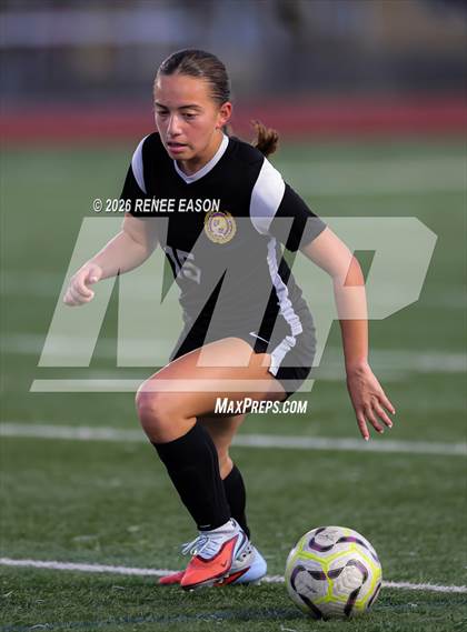 Thumbnail 2 in Byrd vs. Destrehan photogallery.