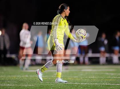 Thumbnail 2 in Byrd vs. Destrehan photogallery.