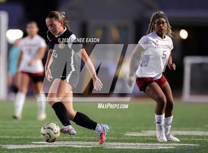 Thumbnail 2 in Byrd vs. Destrehan photogallery.