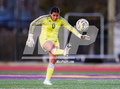 Thumbnail 3 in Byrd vs. Destrehan photogallery.