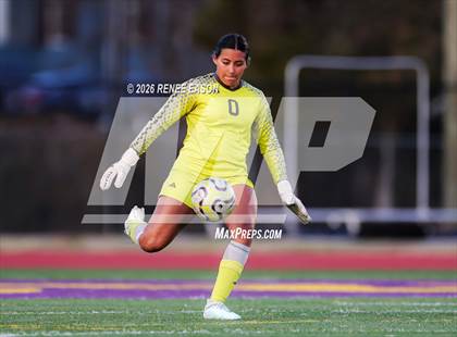 Thumbnail 2 in Byrd vs. Destrehan photogallery.