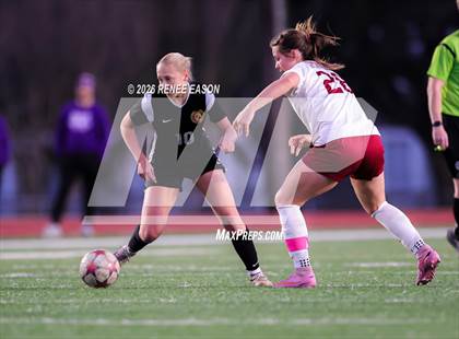 Thumbnail 2 in Byrd vs. Destrehan photogallery.