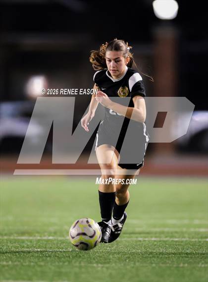 Thumbnail 2 in Byrd vs. Destrehan photogallery.