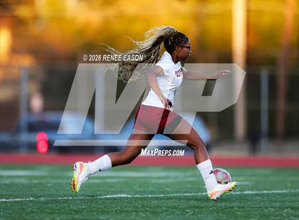 Thumbnail 3 in Byrd vs. Destrehan photogallery.