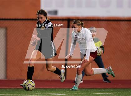 Thumbnail 2 in Byrd vs. Destrehan photogallery.