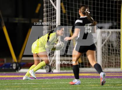 Thumbnail 2 in Byrd vs. Destrehan photogallery.