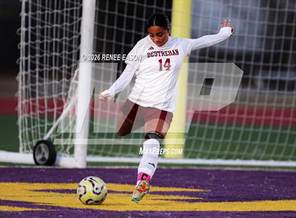 Thumbnail 2 in Byrd vs. Destrehan photogallery.