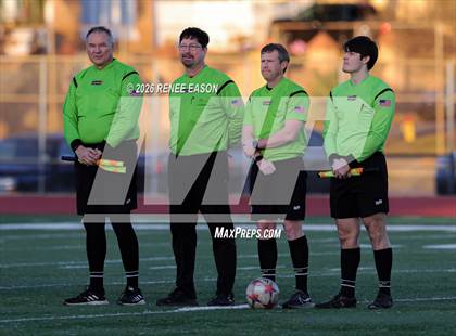 Thumbnail 2 in Byrd vs. Destrehan photogallery.