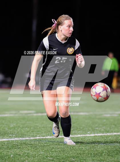 Thumbnail 2 in Byrd vs. Destrehan photogallery.