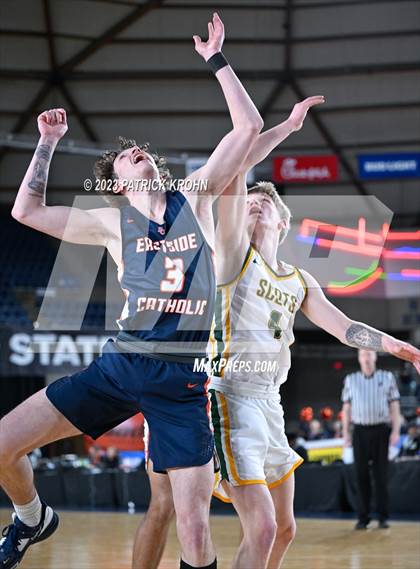 Thumbnail 2 in Eastside Catholic vs. Shorecrest (WIAA 3A Semifinal) photogallery.